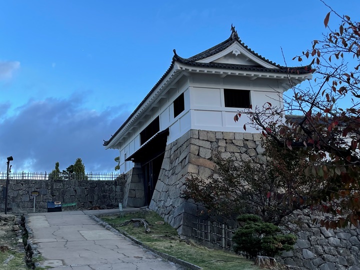 筋鉄御門