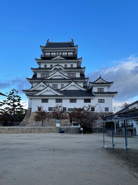 天守正面