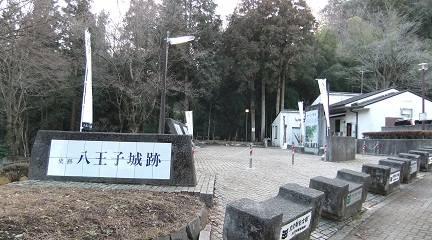 管理棟