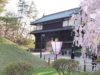 東門