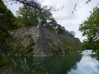 高石垣(西側)