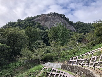 登城路