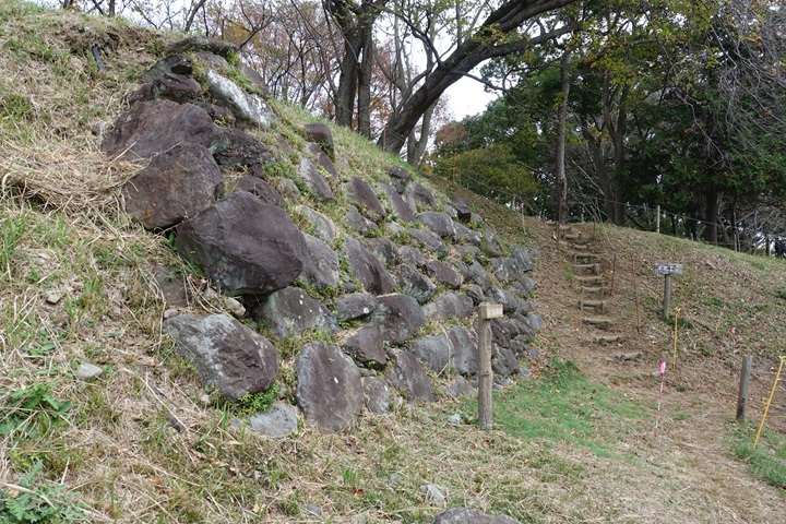 伝天守台石垣