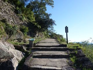綿蔵門跡