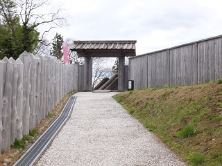 東門