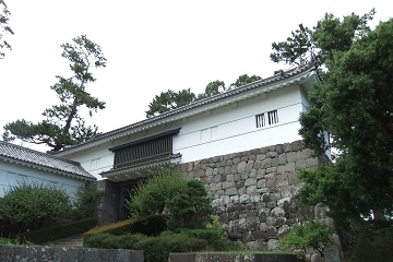 常盤木門