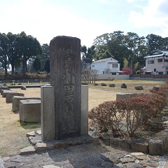 弁財天曲輪側の入口