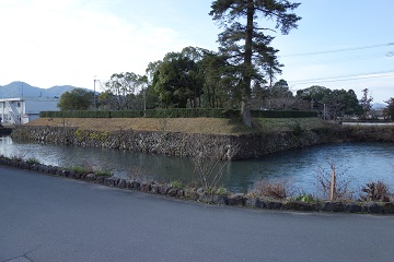 東馬出し