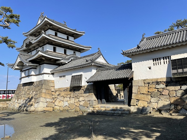 月見櫓・水手御門・渡櫓