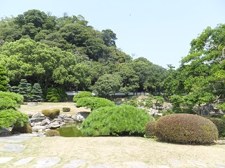 御殿の庭園